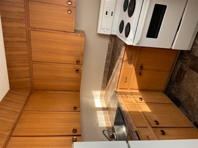 1314 College DR 1 Bedroom full Suite to Rent 
